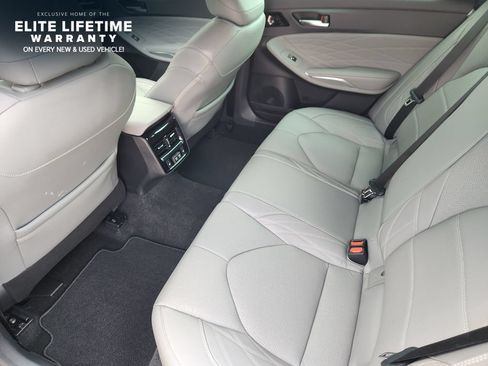 Used 2020 Toyota Avalon Limited w/ Advanced Safety Package FWD image 29