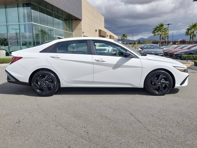 New 2026 Hyundai Elantra Sport FWD image 28