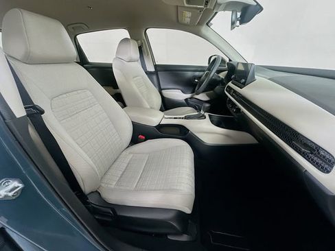 Certified 2024 Honda HR-V LX image 7