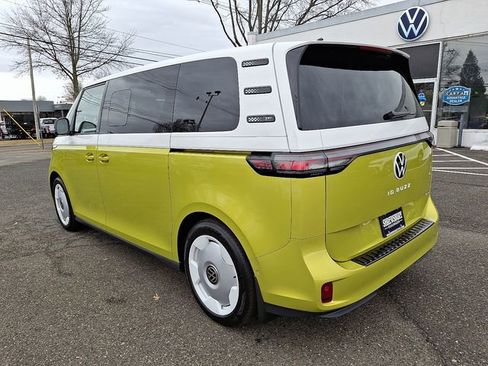 New 2025 Volkswagen ID. Buzz 1st Edition image 3