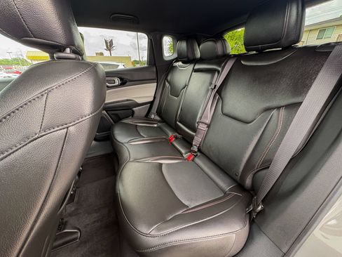 Used 2023 Jeep Compass Limited AWD/4WD image 30