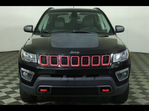 Used 2017 Jeep Compass Trailhawk w/ Navigation Group AWD/4WD image 11