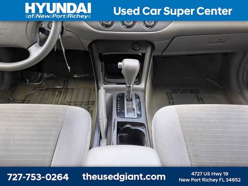 Used 2006 Toyota Camry LE FWD image 19