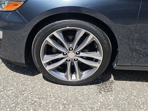 Used 2020 Chevrolet Malibu Premier FWD image 7