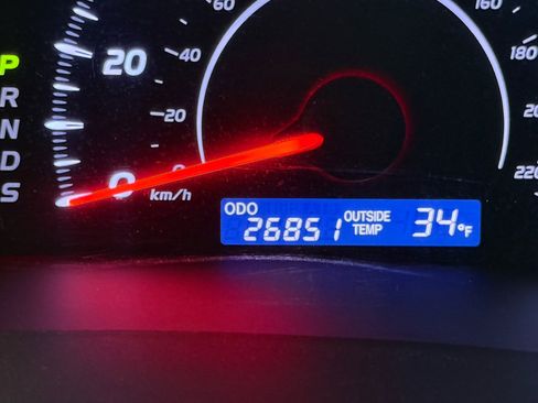 Used 2010 Toyota Camry SE image 16