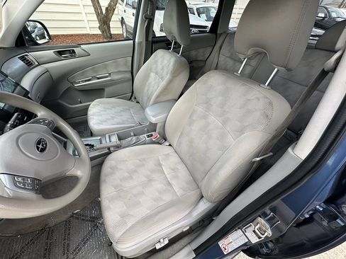 Used 2010 Subaru Forester 2.5X Premium AWD/4WD image 45