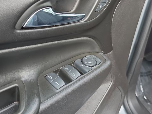 Used 2024 Chevrolet Equinox LT FWD image 20