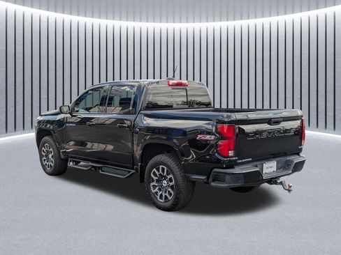 Used 2023 Chevrolet Colorado Z71 w/ Z71 Convenience Package 2 AWD/4WD image 8