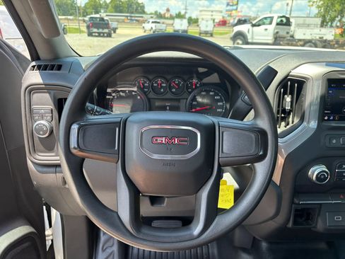 Used 2020 GMC Sierra 1500 2WD Regular Cab image 17