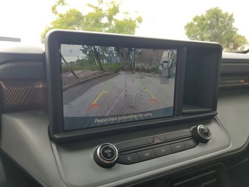 Used 2024 Ford Maverick Lariat image 28