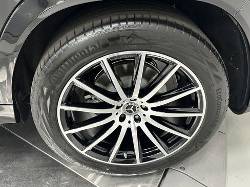 Certified 2025 Mercedes-Benz GLS 450 4MATIC image 23