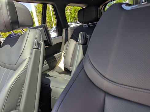 Used 2024 Land Rover Range Rover Autobiography AWD/4WD image 26