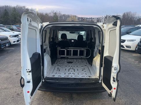 Used 2021 RAM ProMaster City Tradesman image 8