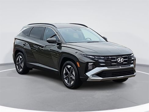 New 2026 Hyundai Tucson SEL image 3