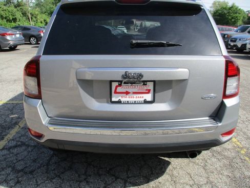 Used 2017 Jeep Compass High Altitude FWD image 17