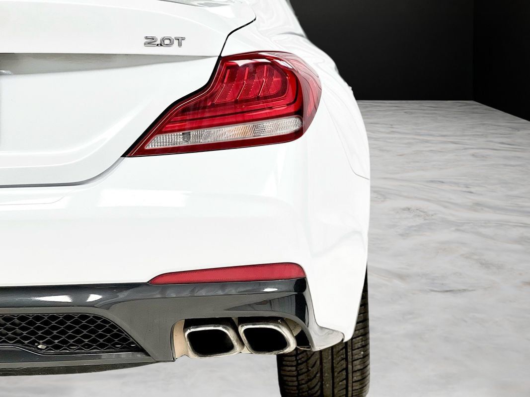 Used 2019 Genesis G70 2.0T Sport RWD image 15