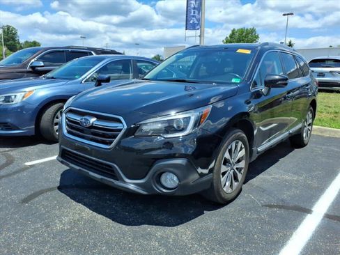 Used 2019 Subaru Outback 2.5i Touring AWD/4WD image 2