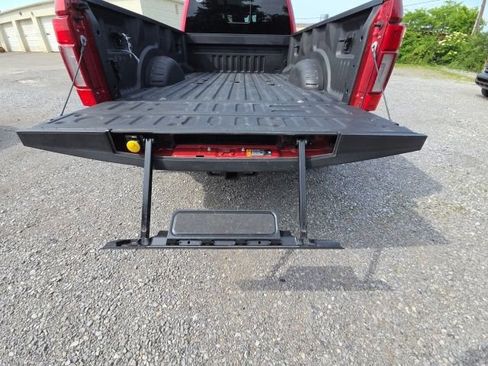 Used 2022 Ford F350 Lariat w/ Lariat Ultimate Package AWD/4WD image 34