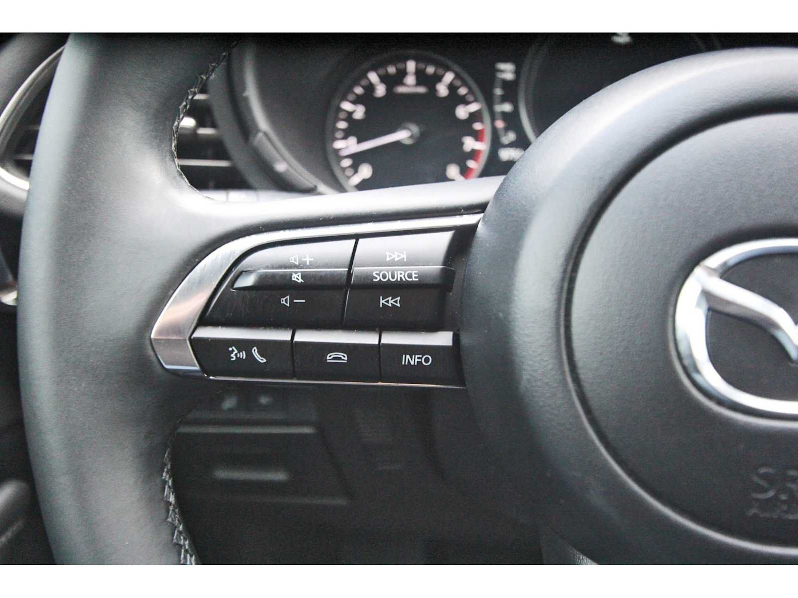 Used 2024 MAZDA MAZDA3 s FWD image 15