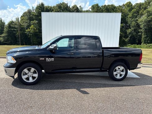 Used 2022 RAM 1500 Tradesman w/ Tradesman SXT Package RWD image 1