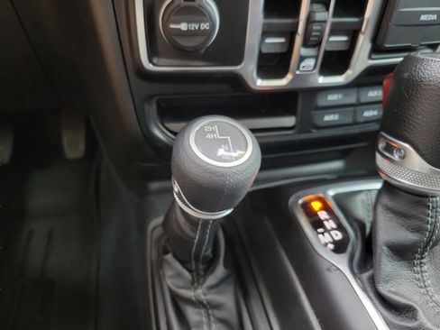 Used 2024 Jeep Wrangler Unlimited Sport AWD/4WD image 27