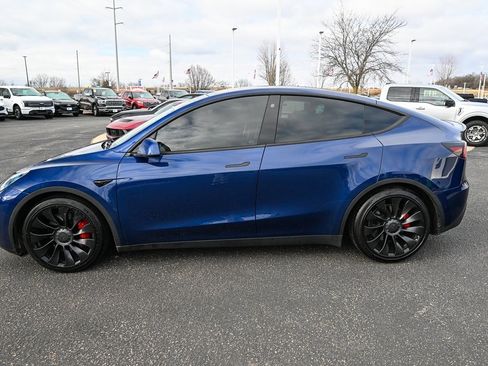Used 2022 Tesla Model Y Performance image 8