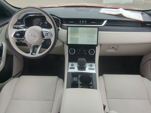 New 2025 Jaguar F-PACE R-Dynamic S AWD/4WD image 9