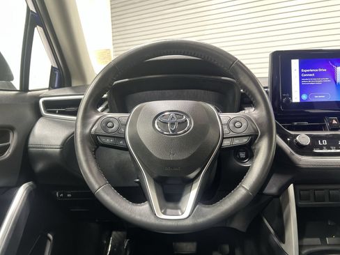 Used 2024 Toyota Corolla Cross LE w/ Moonroof Package AWD/4WD image 14