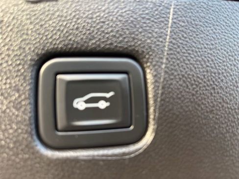 Used 2022 Chevrolet Blazer RS w/ Driver Confidence II Package image 14