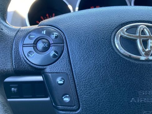 Used 2012 Toyota Tundra 2WD Double Cab w/ SR5 Pkg image 15