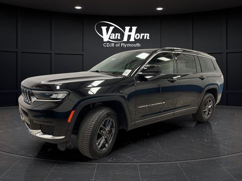 Used 2021 Jeep Grand Cherokee L Laredo w/ Luxury Tech Group I AWD/4WD image 3