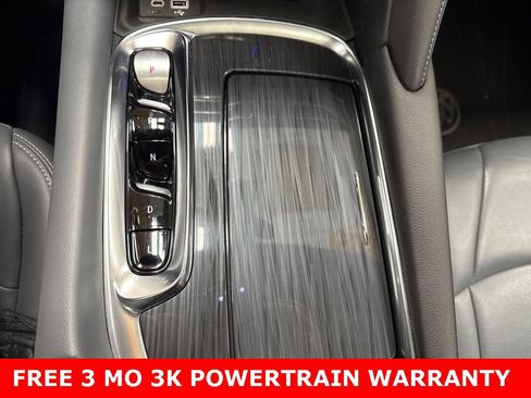 Used 2022 Buick Enclave Essence w/ Experience Buick Package image 18