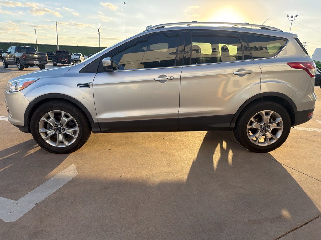 Used 2016 Ford Escape Titanium AWD/4WD image 6