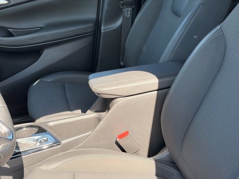 Used 2024 Buick Encore GX Preferred w/ Comfort Package FWD image 19