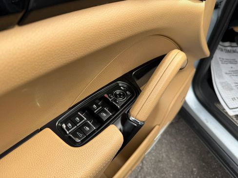 Used 2017 Porsche Cayenne Platinum Edition w/ Premium Package (PJV) image 21