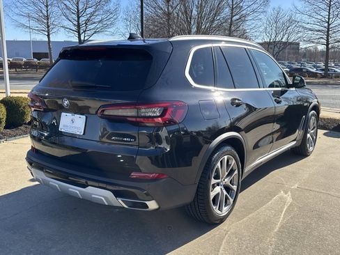 Certified 2022 BMW X5 xDrive45e w/ Climate Comfort Package image 5