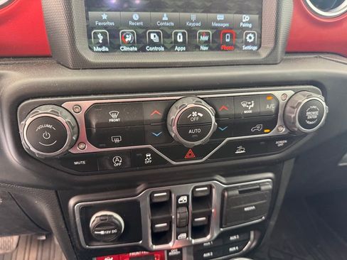 Used 2021 Jeep Wrangler Unlimited Rubicon AWD/4WD image 27