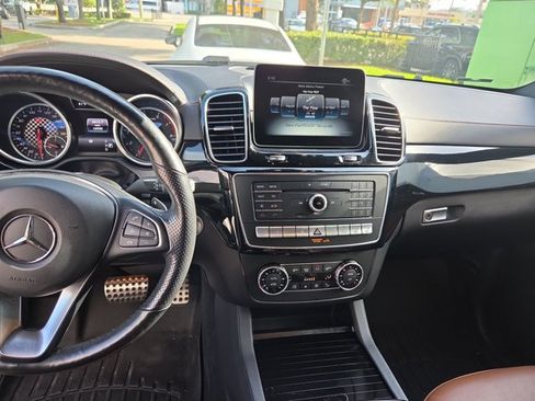 Used 2019 Mercedes-Benz GLE 43 AMG 4MATIC Coupe image 9