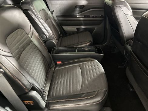 Used 2024 Nissan Pathfinder Rock Creek AWD/4WD image 24