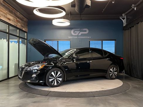 Used 2019 Nissan Altima 2.5 SL AWD/4WD image 25
