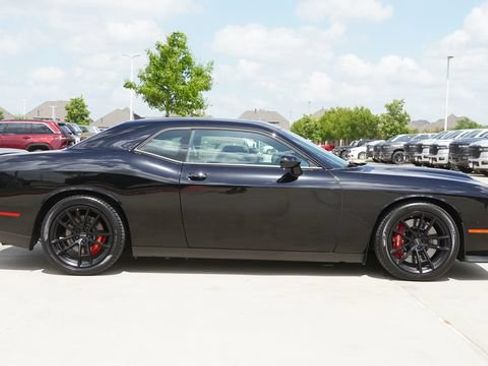 Used 2023 Dodge Challenger SRT Hellcat RWD image 10