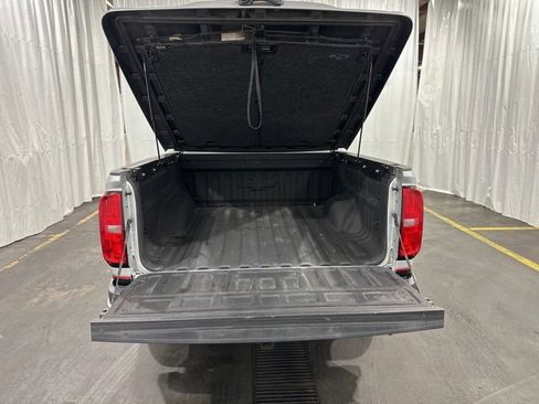 Used 2019 Chevrolet Colorado LT w/ Redline Special Edition image 12