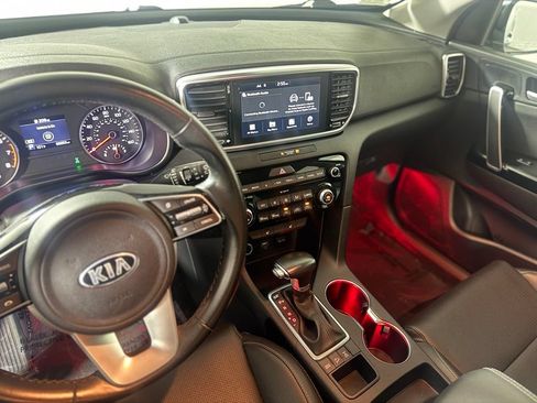 Used 2021 Kia Sportage EX AWD/4WD image 17
