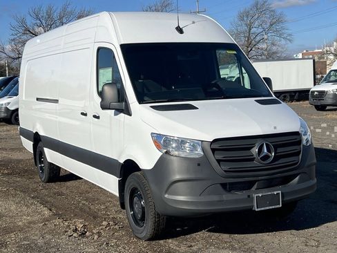 New 2025 Mercedes-Benz Sprinter 3500 image 2