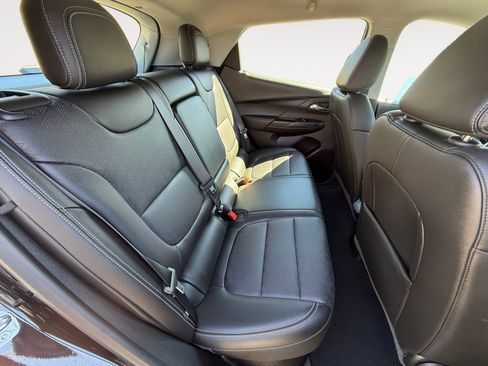 Used 2023 Chevrolet Bolt LT w/ Infotainment Package image 18