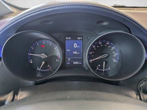 Used 2021 Toyota C-HR XLE FWD image 11