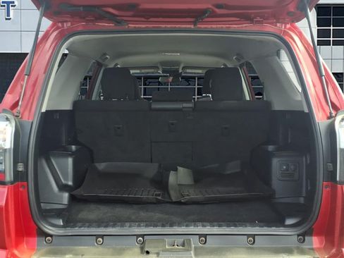 Used 2022 Toyota 4Runner TRD Off-Road AWD/4WD image 6