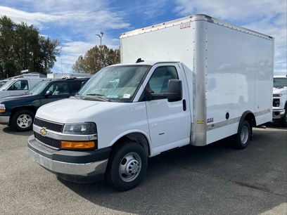 New 2024 Chevrolet Express 3500 w/ Power Convenience Package