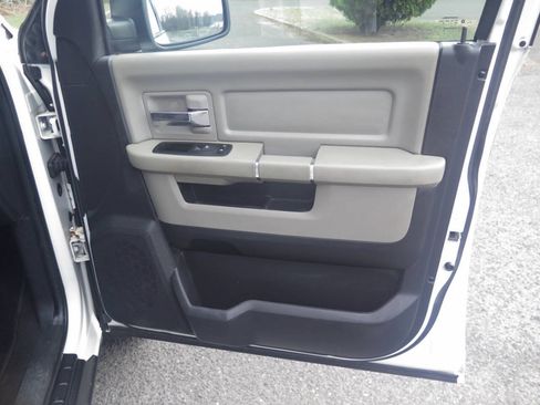 Used 2011 RAM 1500 Classic SLT image 27