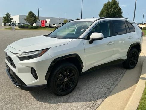 Used 2023 Toyota RAV4 SE AWD/4WD image 3